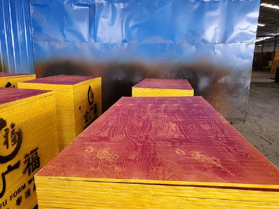 廣福酚膠面建筑模板廠家供應(yīng)